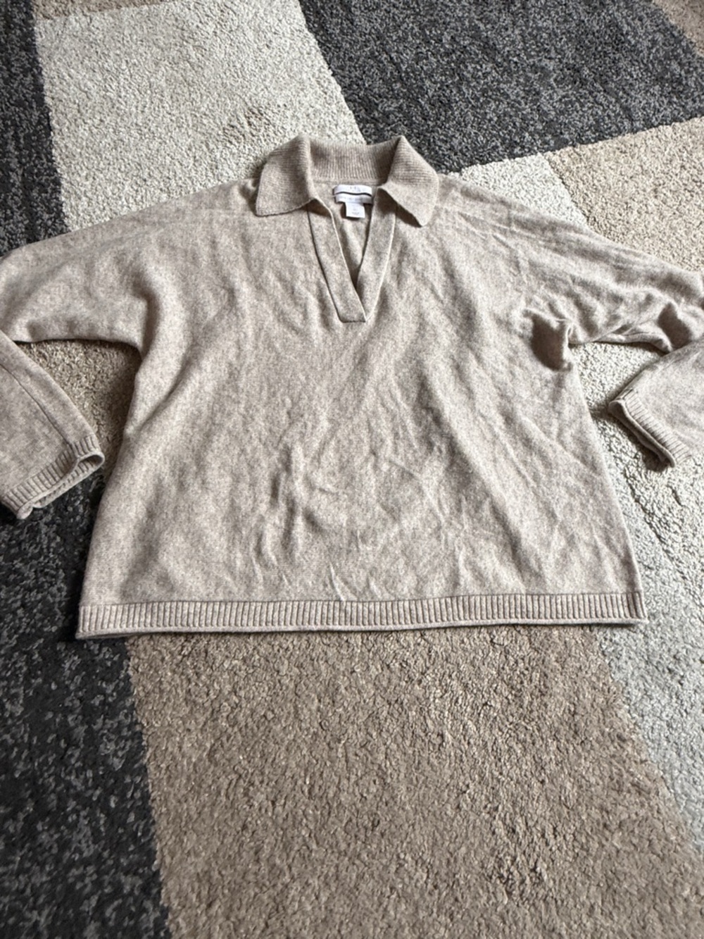 Halston Cashmere Collared V-Neck Women's Large Sweater in Beige